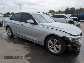 2016 BMW 3 Series 328i xDrive с VIN WBA8E3G55GNU04932, выставлен на аукционе Copart как лот 62412935 с пробегом 151 989 миль миль и Списание • Salvage title. История ставок и продаж доступна на DreamBid. Изображение 4.