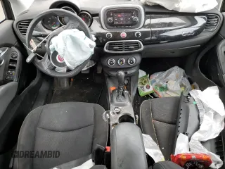 2016 FIAT 500X Easy z VIN ZFBCFYBT0GP364814, wystawiony jako Copart lot #53196965 z przebiegiem 90 990 mil mil oraz Czysty tytuł • Clean title. Historia ofert i sprzedaży dostępna na DreamBid. Obrazek 8.