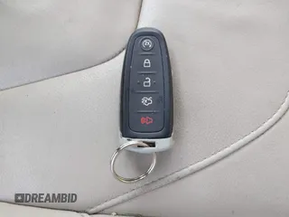 2018 Ford Focus Titanium z VIN 1FADP3J25JL293835, wystawiony jako IAAI lot #41877487 z przebiegiem 109 211 mil mil oraz . Historia ofert i sprzedaży dostępna na DreamBid. Obrazek 11.