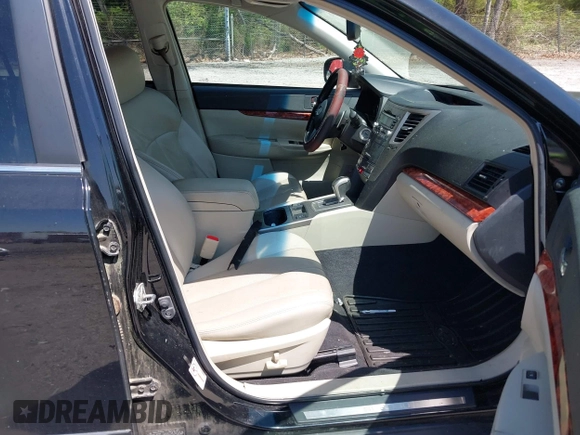 2010 Subaru Outback Limited Power Moon z VIN 4S4BRCKC0A3332376, wystawiony jako IAAI lot #41989945 z przebiegiem 206 490 mil mil oraz . Historia ofert i sprzedaży dostępna na DreamBid. Obrazek 5.