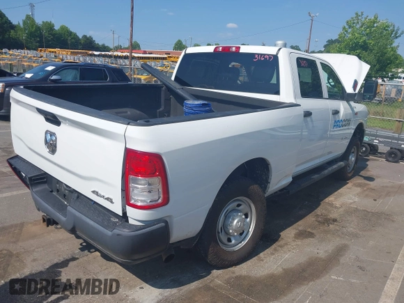 2019 Ram 2500 Tradesman with VIN 3C6UR5CJ6KG556859, listed as a IAAI auction lot 42406339 with 110,789 mi miles and . Bid and sale history available at DreamBid. Image 4.