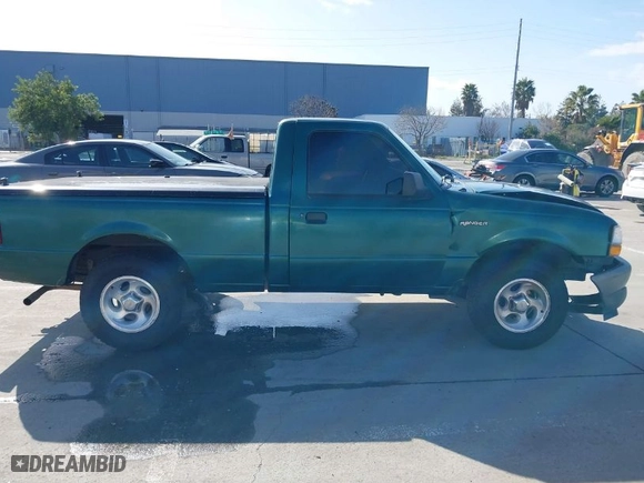 2000 Ford Ranger XL with VIN 1FTYR10C9YPB64651, listed as a IAAI auction lot 41589635 with 134,323 mi miles. Bid and sale history available at carsss.com. Image 13.