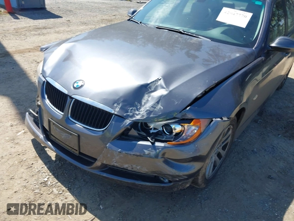 2007 BMW 3 Series 328i with VIN WBAVA33587PV65347, listed as a IAAI auction lot 42047770 with 1 mi miles. Bid and sale history available at carsss.com. Image 6.