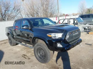2017 Toyota Tacoma SR5 with VIN 3TMAZ5CN0HM039064, listed as a IAAI auction lot 41295063 with 64,010 mi miles and . Bid and sale history available at carsss.com. Image 1.