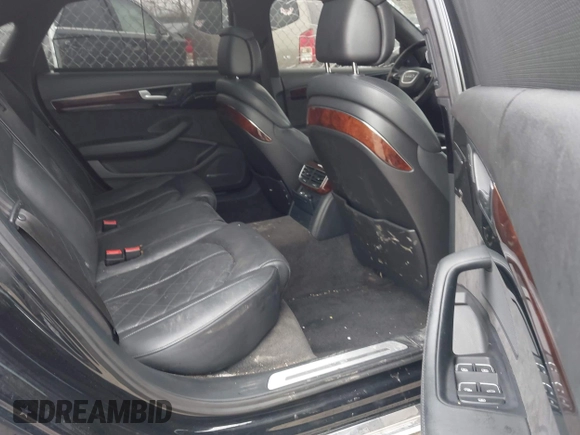 2014 Audi A8 3.0T z VIN WAURGAFD5EN004118, wystawiony jako IAAI lot #41919506 z przebiegiem 182 382 mil mil oraz . Historia ofert i sprzedaży dostępna na DreamBid. Obrazek 8.