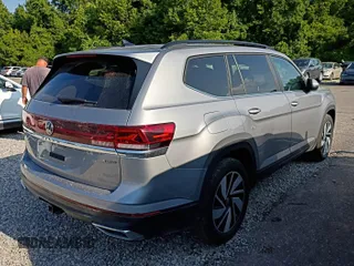 2024 Volkswagen Atlas SE with VIN 1V2HR2CAXRC558117, listed as a IAAI auction lot 42806737 with 23,571 mi miles and . Bid and sale history available at DreamBid. Image 13.