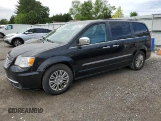 2016 Chrysler Town & Country Touring z VIN 2C4RC1CG8GR208611, wystawiony jako Copart lot #57786125 z przebiegiem 263 469 mil mil oraz Tytuł czysty. Historia ofert i sprzedaży dostępna na DreamBid. Obrazek 1.