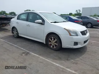 2012 Nissan Sentra S z VIN 3N1AB6AP4CL642955, wystawiony jako IAAI lot #42283538 z przebiegiem Nie podano mil oraz . Historia ofert i sprzedaży dostępna na DreamBid. Obrazek 1.