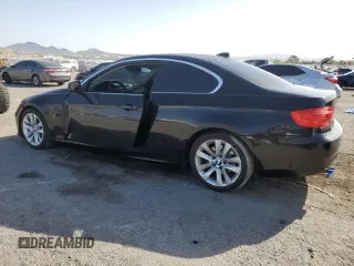 2013 BMW 3 Series 328i z VIN WBAKE5C58DJ107339, wystawiony jako Copart lot #71659734 z przebiegiem 121 137 mil mil oraz Szkoda całkowita • Salvage title. Historia ofert i sprzedaży dostępna na DreamBid. Obrazek 2.