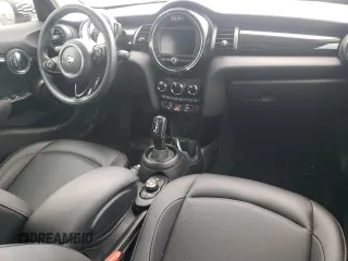 2021 MINI Hardtop 4 Door Oxford Edition z VIN WMWXU7C08M2M95160, wystawiony jako Copart lot #74030274 z przebiegiem 33 688 mil mil oraz Szkoda całkowita • Salvage title. Historia ofert i sprzedaży dostępna na DreamBid. Obrazek 8.