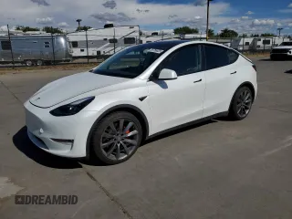 2021 Tesla Model Y Performance z VIN 5YJYGDEF0MF277709, wystawiony jako Copart lot #56768635 z przebiegiem 33 196 mil mil oraz Szkoda całkowita • Salvage title. Historia ofert i sprzedaży dostępna na DreamBid. Obrazek 1.
