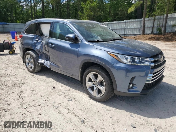 2018 Toyota Highlander Limited with VIN 5TDDZRFH9JS864309, listed as a Copart auction lot 58119095 with 82,617 mi miles and Salvage title. Bid and sale history available at DreamBid. Image 4.