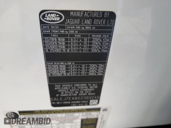 2025 Land Rover Defender S z VIN SALEJ7EX8S2393246, wystawiony jako Copart lot #62061835 z przebiegiem Nie podano mil oraz Szkoda całkowita • Salvage title. Historia ofert i sprzedaży dostępna na DreamBid. Obrazek 13.