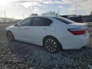 2014 Honda Accord Touring z VIN 1HGCR6F77EA007606, wystawiony jako Copart lot #49678125 z przebiegiem 136 921 mil mil oraz Szkoda całkowita • Salvage title. Historia ofert i sprzedaży dostępna na DreamBid. Obrazek 2.