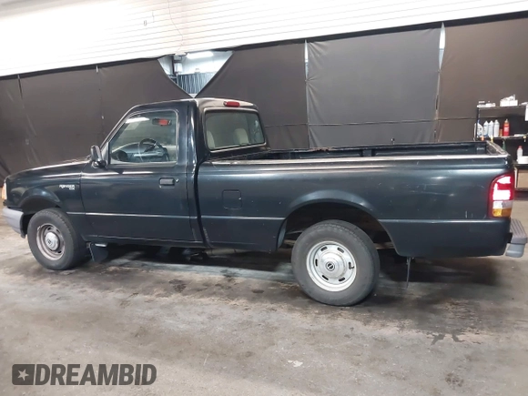 1995 Ford Ranger Splash z VIN 1FTCR10A7STA63518, wystawiony jako IAAI lot #42098095 z przebiegiem 75 409 mil mil oraz . Historia ofert i sprzedaży dostępna na DreamBid. Obrazek 14.