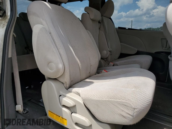 2011 Toyota Sienna LE AAS with VIN 5TDKK3DC0BS044590, listed as a Copart auction lot 55265925 with 183,191 mi miles and Clean Title. Bid and sale history available at carsss.com. Image 11.