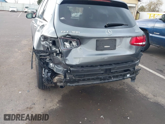 2019 Mercedes-Benz GLC with VIN WDC0G4KB5KF617793, listed as a IAAI auction lot 41916787 with 34,821 mi miles. Bid and sale history available at carsss.com. Image 6.