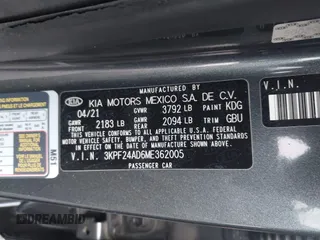 2021 Kia Forte LXS with VIN 3KPF24AD6ME362005, listed as a IAAI auction lot 42047410 with 132,918 mi miles and . Bid and sale history available at DreamBid. Image 9.