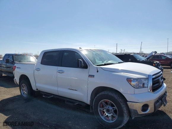 2011 Toyota Tundra 4WD Truck with VIN 5TFDW5F15BX173696, listed as a Copart auction lot 49894635 with 530,821 mi miles and Clean Title. Bid and sale history available at carsss.com. Image 4.