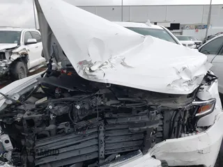 2020 Chevrolet Suburban LT z VIN 1GNSCHKC9LR284936, wystawiony jako IAAI lot #41196246 z przebiegiem Nie podano mil oraz . Historia ofert i sprzedaży dostępna na DreamBid. Obrazek 10.