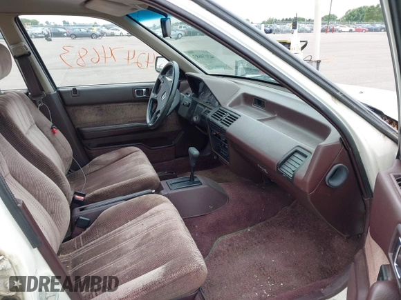 1988 Honda Accord z VIN 1HGCA5636JA003992, wystawiony jako IAAI lot #42474683 z przebiegiem 184 868 mil mil oraz . Historia ofert i sprzedaży dostępna na DreamBid. Obrazek 5.