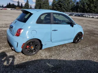 2017 FIAT 500 Abarth z VIN 3C3CFFFH6HT700314, wystawiony jako Copart lot #76955754 z przebiegiem 75 046 mil mil oraz Szkody całkowita. Historia ofert i sprzedaży dostępna na DreamBid. Obrazek 3.