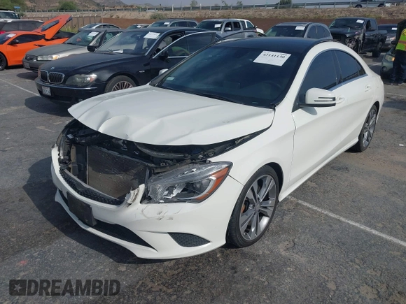 2014 Mercedes-Benz CLA 250 z VIN WDDSJ4EB0EN044118, wystawiony jako IAAI lot #42141130 z przebiegiem 76 122 mil mil oraz . Historia ofert i sprzedaży dostępna na DreamBid. Obrazek 17.