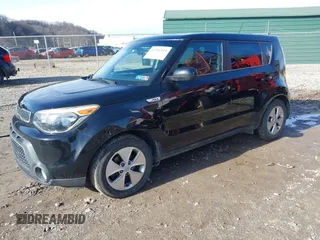 2015 Kia Soul with VIN KNDJN2A25F7235026, listed as a IAAI auction lot 41704315 with 99,444 mi miles. Bid and sale history available at carsss.com. Image 2.