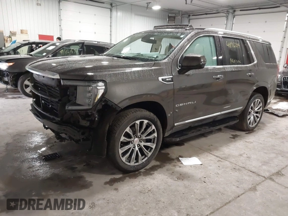 2021 GMC Yukon Denali with VIN 1GKS2DKL8MR409483, listed as a IAAI auction lot 41196214 with 62,684 mi miles. Bid and sale history available at carsss.com. Image 18.