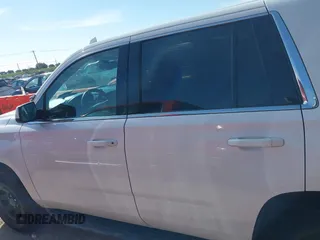 2018 Chevrolet Tahoe Commercial z VIN 1GNLCDEC0JR283440, wystawiony jako IAAI lot #41280493 z przebiegiem 241 531 mil mil oraz . Historia ofert i sprzedaży dostępna na DreamBid. Obrazek 14.