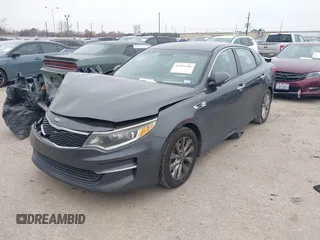 2017 Kia Optima LX z VIN 5XXGT4L33HG131596, wystawiony jako IAAI lot #41591166 z przebiegiem 105 084 mil mil oraz . Historia ofert i sprzedaży dostępna na DreamBid. Obrazek 17.
