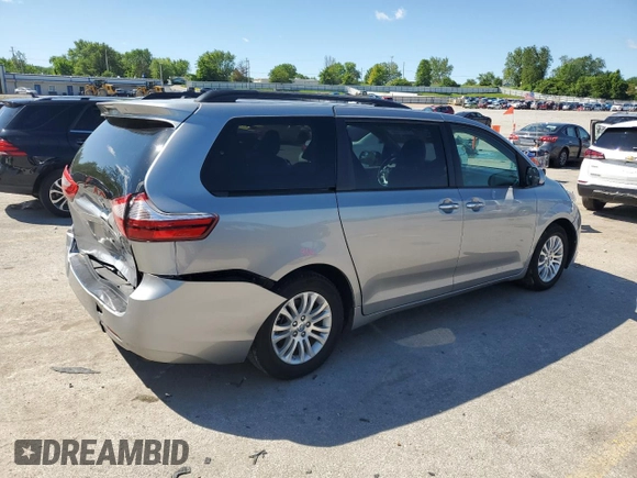 2017 Toyota Sienna XLE Auto Access Seat с VIN 5TDYZ3DC5HS787678, выставлен на аукционе Copart как лот 57631105 с пробегом 220 388 миль миль и Списание • Salvage title. История ставок и продаж доступна на DreamBid. Изображение 3.