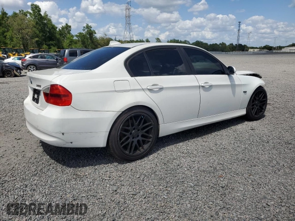 2007 BMW 3 Series 328i with VIN WBAVA33507PV66301, listed as a Copart auction lot 52763635 with 168,598 mi miles and Clean Title. Bid and sale history available at DreamBid. Image 3.