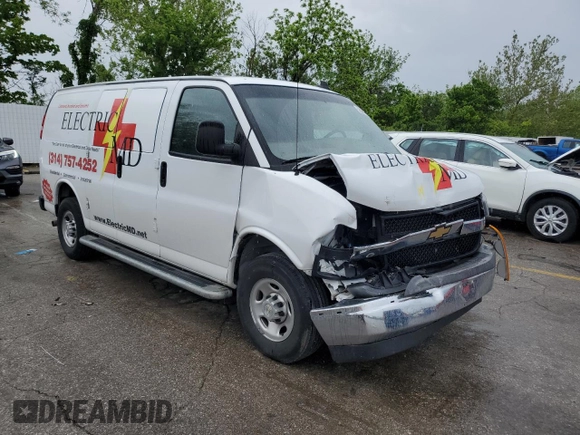 2022 Chevrolet Express Cargo with VIN 1GCWGAFP1N1177920, listed as a Copart auction lot 55304995 with 42,656 mi miles and Salvage title. Bid and sale history available at DreamBid. Image 4.