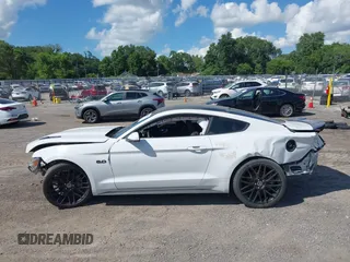 2017 Ford Mustang GT z VIN 1FA6P8CF8H5332597, wystawiony jako IAAI lot #42759541 z przebiegiem 23 638 mil mil oraz . Historia ofert i sprzedaży dostępna na DreamBid. Obrazek 14.