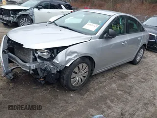 2014 Chevrolet Cruze LS with VIN 1G1PA5SG6E7275673, listed as a IAAI auction lot 41817767 with 121,250 mi miles and . Bid and sale history available at DreamBid. Image 2.