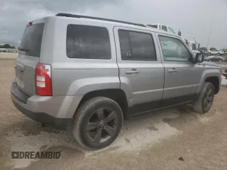 2015 Jeep Patriot High Altitude z VIN 1C4NJPFA2FD318571, wystawiony jako Copart lot #60547535 z przebiegiem 126 714 mil mil oraz Czysty tytuł • Clean title. Historia ofert i sprzedaży dostępna na DreamBid. Obrazek 3.