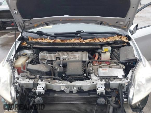 2013 Toyota Prius One with VIN JTDKN3DU8D5687181, listed as a IAAI auction lot 41901329 with 142,016 mi miles. Bid and sale history available at carsss.com. Image 10.