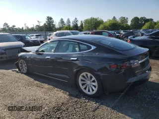 2018 Tesla Model S 75D with VIN 5YJSA1E21JF284845, listed as a Copart auction lot 62549885 with Not provided miles and Clean title. Bid and sale history available at DreamBid. Image 2.