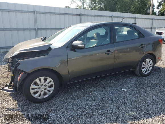 2010 Kia Forte EX with VIN KNAFU4A27A5860680, listed as a Copart auction lot 67848114 with 184,779 mi miles and Salvage Title. Bid and sale history available at carsss.com. Image 1.