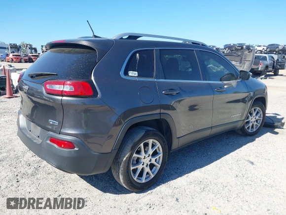 2017 Jeep Cherokee Latitude with VIN 1C4PJLCB9HW585390, listed as a IAAI auction lot 41838566 with Not Provided miles and . Bid and sale history available at carsss.com. Image 4.