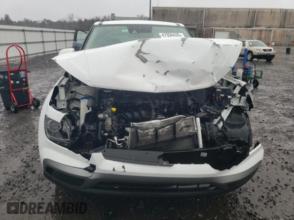 2022 Hyundai Venue SE with VIN KMHRB8A33NU153959, listed as a Copart auction lot 47936435 with 45,873 mi miles and Non Repairable. Bid and sale history available at DreamBid. Image 5.