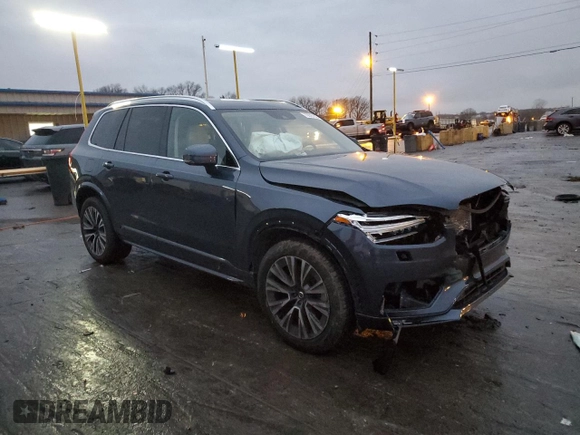 2021 Volvo XC90 Momentum with VIN YV4A22PK1M1712919, listed as a Copart auction lot 70035702 with 18,731 mi miles. Bid and sale history available at carsss.com. Image 4.