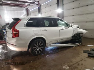2023 Volvo XC90 Plus with VIN YV4062PN9P1985881, listed as a Copart auction lot 45497695 with 21,933 mi miles and Salvage Title. Bid and sale history available at carsss.com. Image 3.