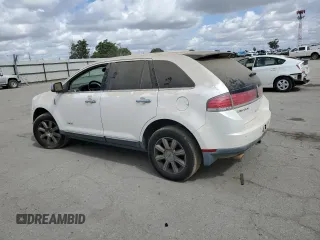 2009 Lincoln MKX z VIN 2LMDU68C79BJ10255, wystawiony jako Copart lot #56764975 z przebiegiem 203 418 mil mil oraz Czysty tytuł • Clean title. Historia ofert i sprzedaży dostępna na DreamBid. Obrazek 2.