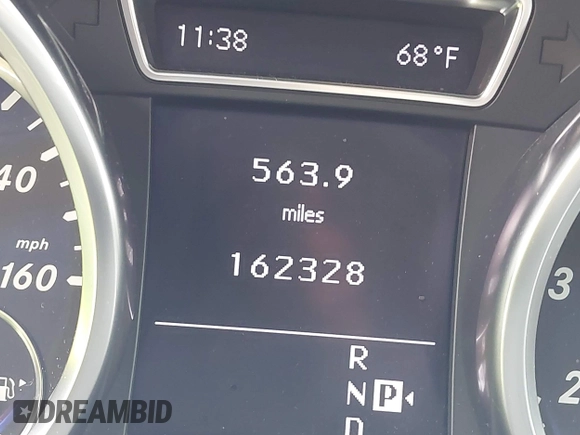 2012 Mercedes-Benz M ML 350 with VIN 4JGDA5HB2CA022335, listed as a IAAI auction lot 42045828 with 162,328 mi miles. Bid and sale history available at carsss.com. Image 15.