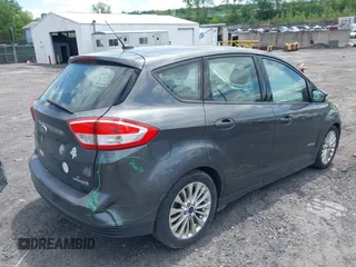 2018 Ford C-Max SE z VIN 1FADP5AU4JL101950, wystawiony jako IAAI lot #42289435 z przebiegiem 218 413 mil mil oraz . Historia ofert i sprzedaży dostępna na DreamBid. Obrazek 4.