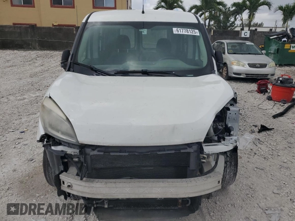 2016 Ram ProMaster City Cargo Tradesman с VIN ZFBERFAT9G6B18598, выставлен на аукционе Copart как лот 61778125 с пробегом Не указан миль и На запчасти • Non repairable. История ставок и продаж доступна на DreamBid. Изображение 5.