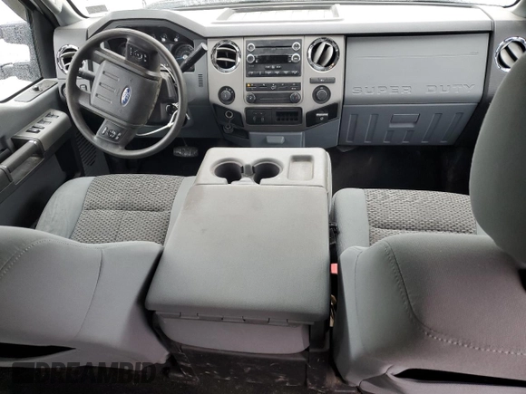 2014 Ford F-250 XL z VIN 1FT7W2B6XEEA28599, wystawiony jako Copart lot #51994895 z przebiegiem 108 388 mil mil oraz Szkoda całkowita • Salvage title. Historia ofert i sprzedaży dostępna na DreamBid. Obrazek 8.