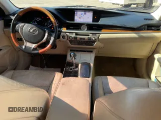 2013 Lexus ES 300h with VIN JTHBW1GGXD2031734, listed as a Copart auction lot 49254805 with 230,928 mi miles and Clean title. Bid and sale history available at DreamBid. Image 9.